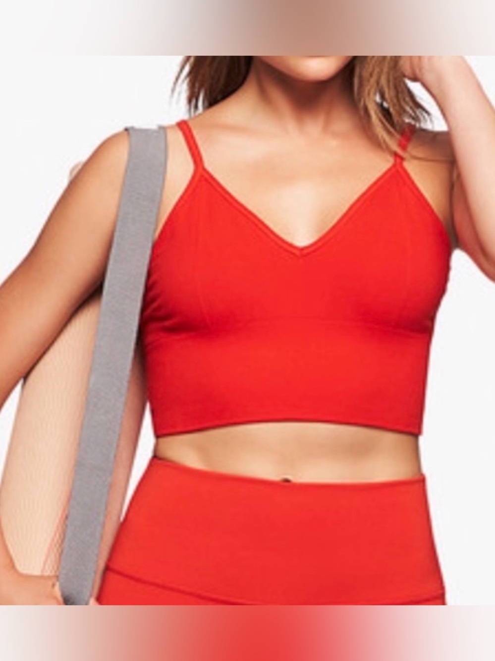 Alo yoga delight bralette in cherry pop size L